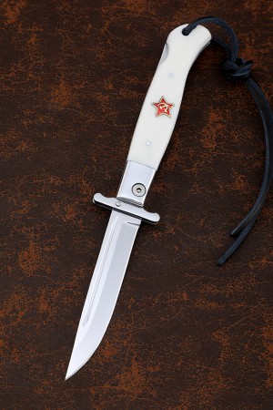 Нож Финка НКВД складная, булат полированный, рукоять накладки акрил белый со звездой